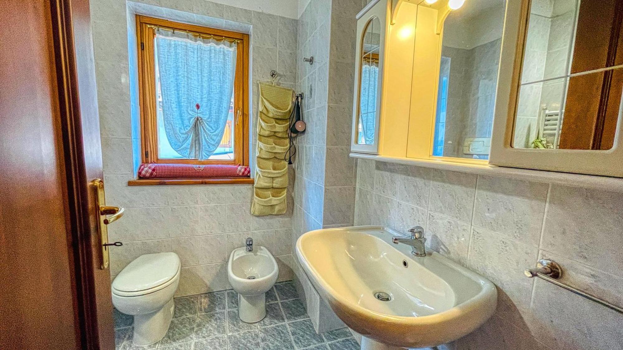 Appartamento Bellavista - Affitti Brevi Italia Oulx Bagian luar foto