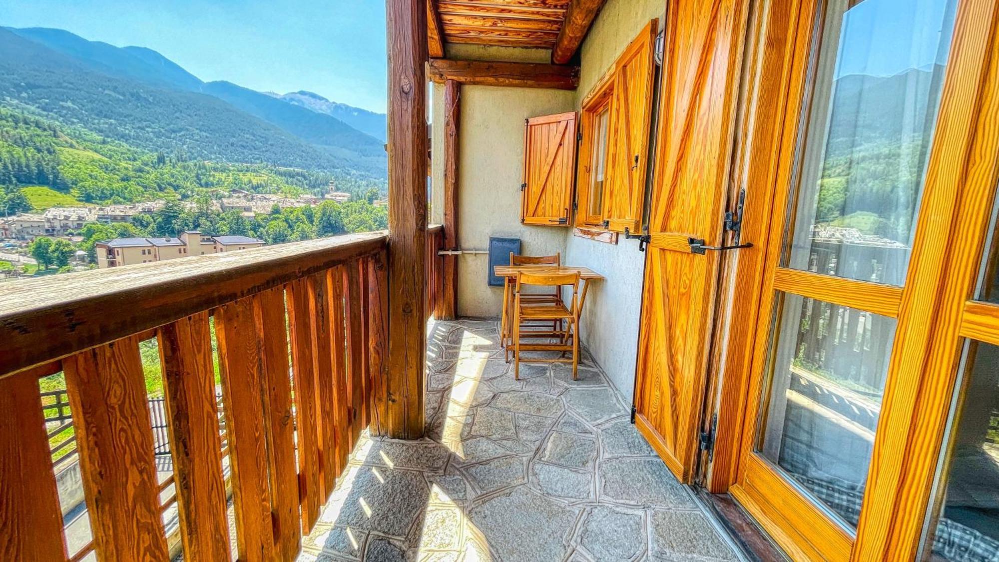 Appartamento Bellavista - Affitti Brevi Italia Oulx Bagian luar foto