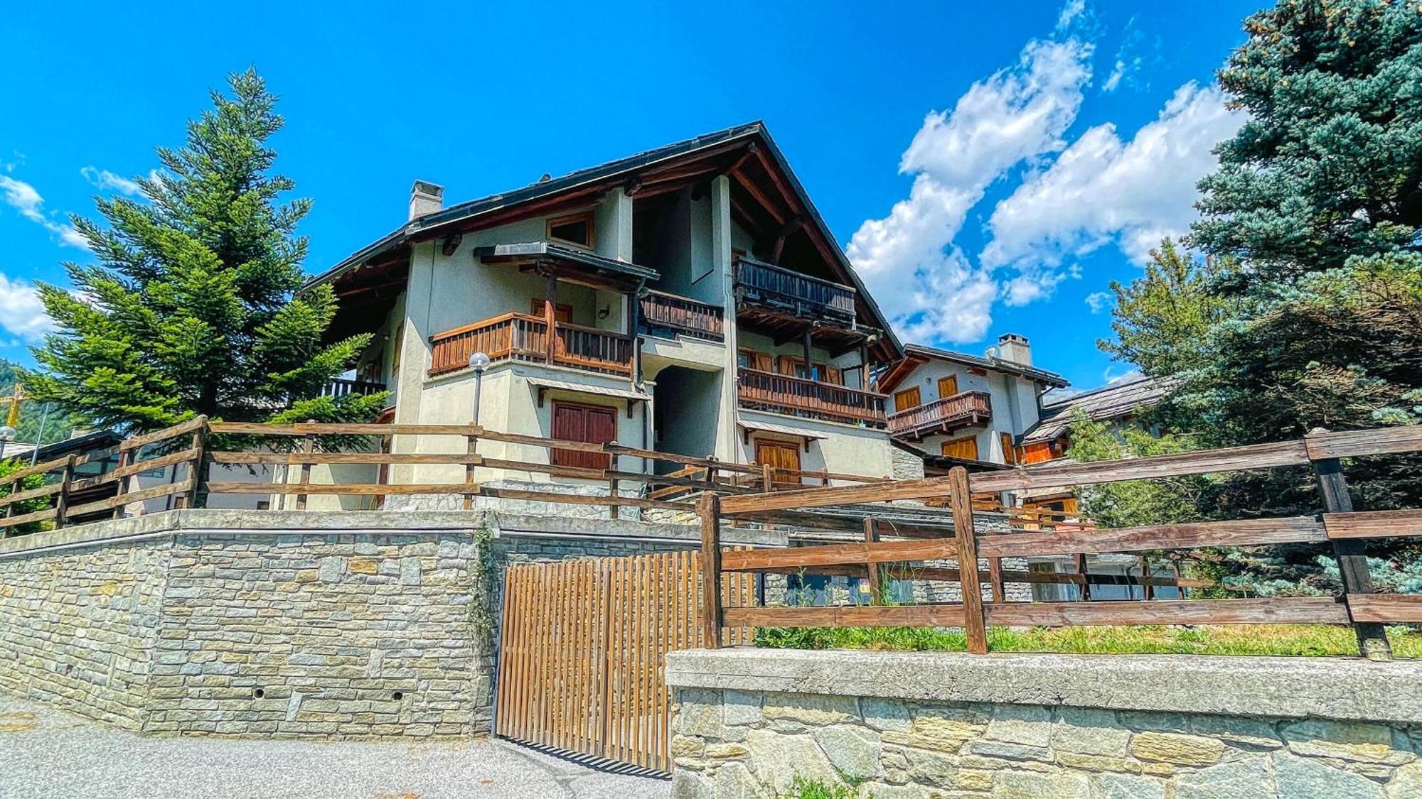 Appartamento Bellavista - Affitti Brevi Italia Oulx Bagian luar foto